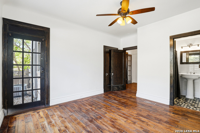 Image 18 of 60 For 162 Davis Ct