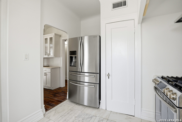 Image 35 of 60 For 162 Davis Ct