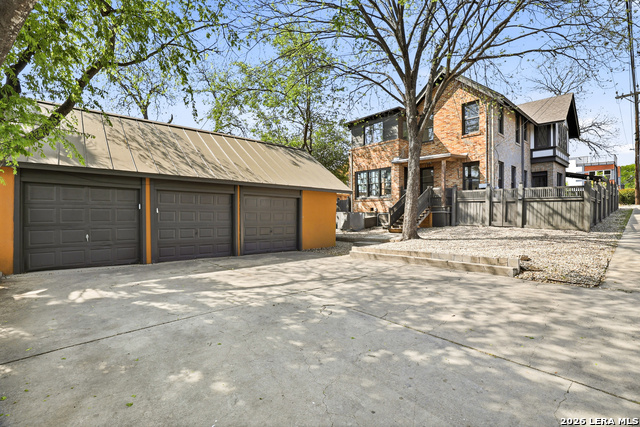 Image 51 of 60 For 162 Davis Ct