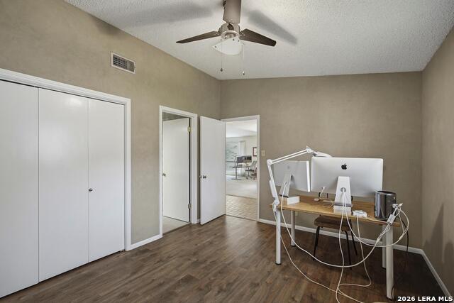 Image 15 of 28 For 3715 Hunters Trail