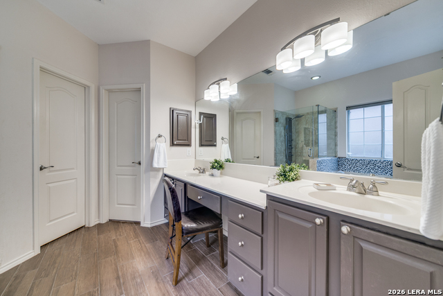 Image 17 of 33 For 2519 Ox Eye  