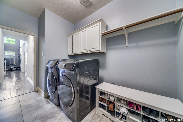 Image 27 of 33 For 2519 Ox Eye  