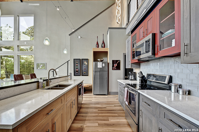 Image 15 of 45 For 7870 Gage Ln