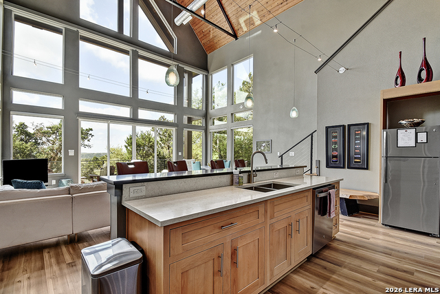 Image 16 of 45 For 7870 Gage Ln