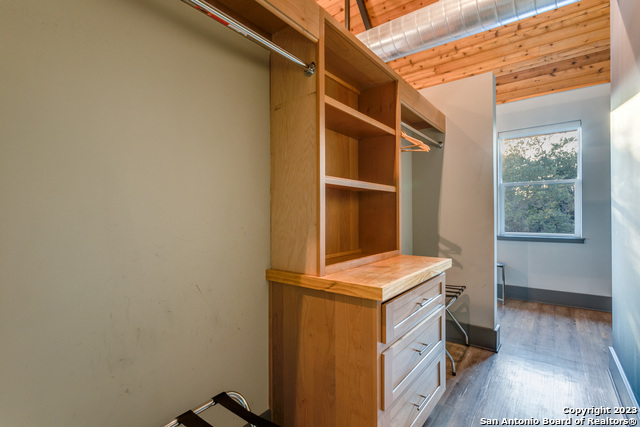 Image 25 of 45 For 7870 Gage Ln