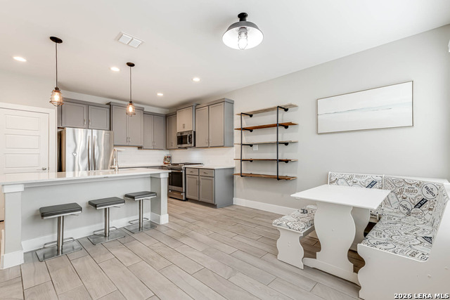 Image 15 of 29 For 1426 Sandalwood Ln E