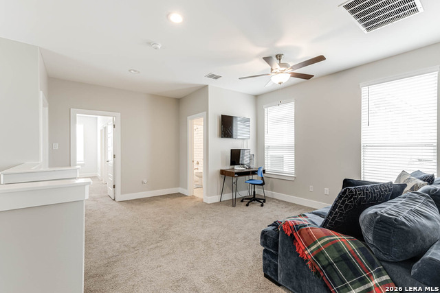 Image 17 of 29 For 1426 Sandalwood Ln E