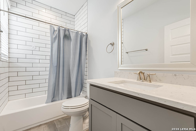 Image 26 of 29 For 1426 Sandalwood Ln E