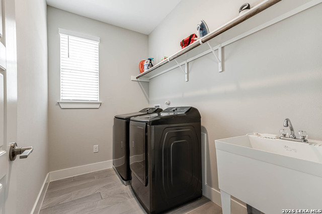 Image 27 of 29 For 1426 Sandalwood Ln E