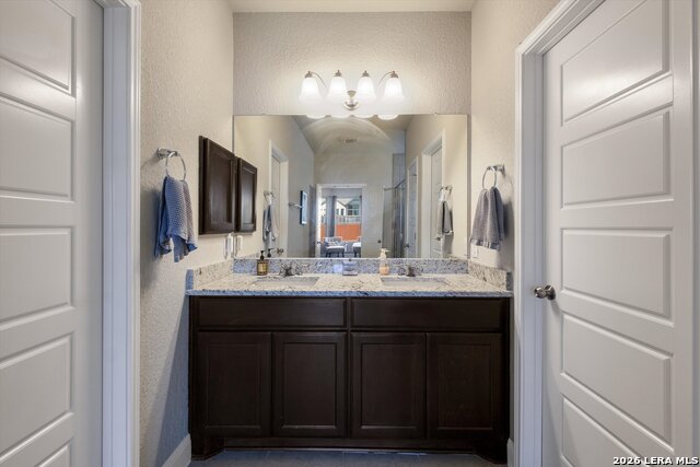 Image 19 of 26 For 253 Bee Caves Cove