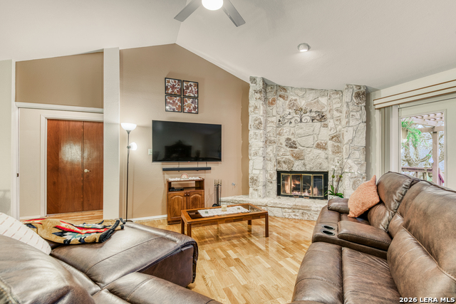 Image 10 of 45 For 13046 Hunters Breeze