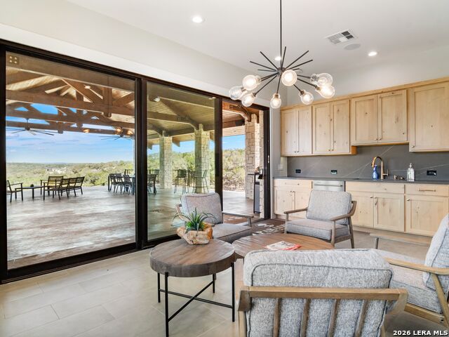 Image 43 of 45 For 2042 Paradise Pkwy