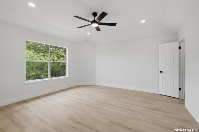 Image 17 of 28 For 10242 Sandyglen