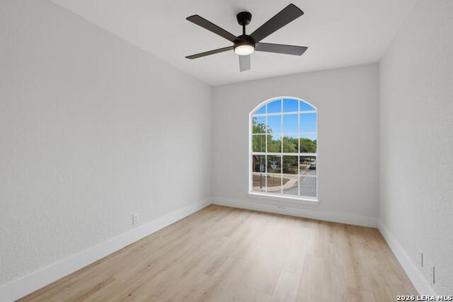 Image 24 of 28 For 10242 Sandyglen