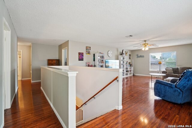 Image 16 of 43 For 11158 Cedar Park