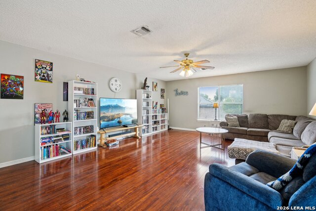 Image 18 of 43 For 11158 Cedar Park