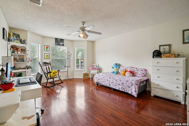 Image 30 of 43 For 11158 Cedar Park