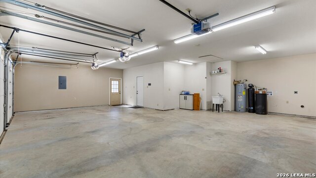 Image 27 of 42 For 10808 Dedeke Dr