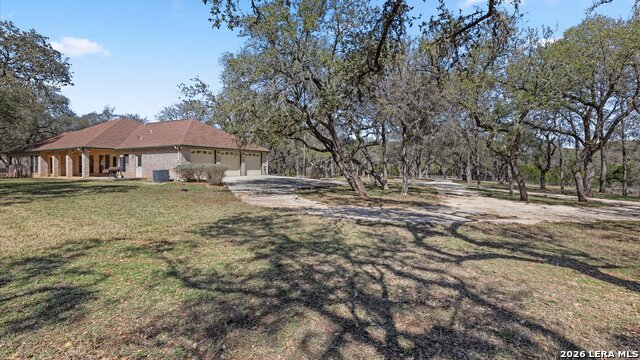 Image 31 of 42 For 10808 Dedeke Dr