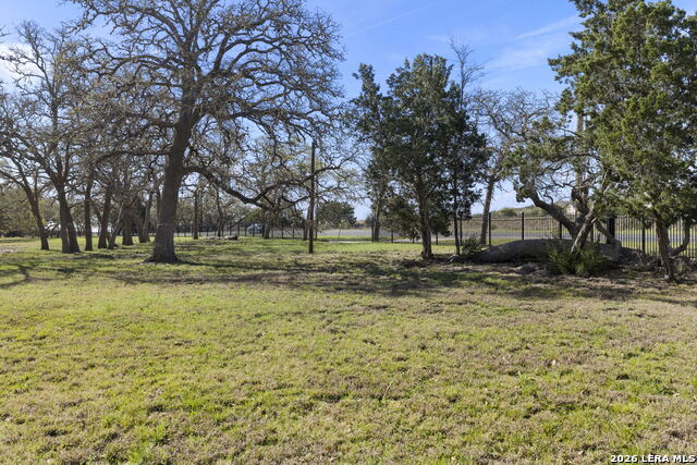 Image 11 of 24 For 28516 Boerne Stage