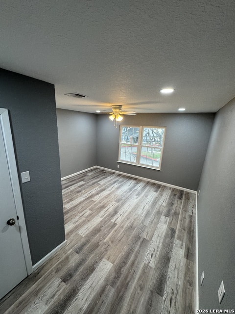 Image 15 of 23 For 1833 Garys  