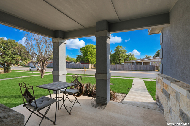 Image 7 of 50 For 5727 Midcrown