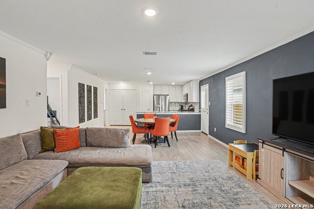 Image 3 of 34 For 1214 Kiskadee