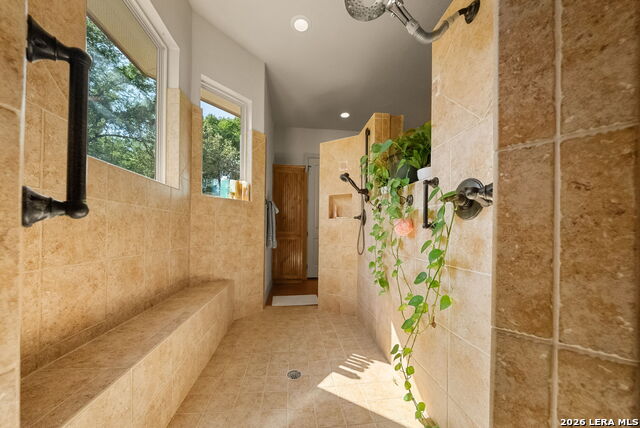 Image 20 of 45 For 289 Mariposa