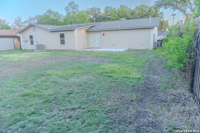 Image 12 of 31 For 4719 Old Coach