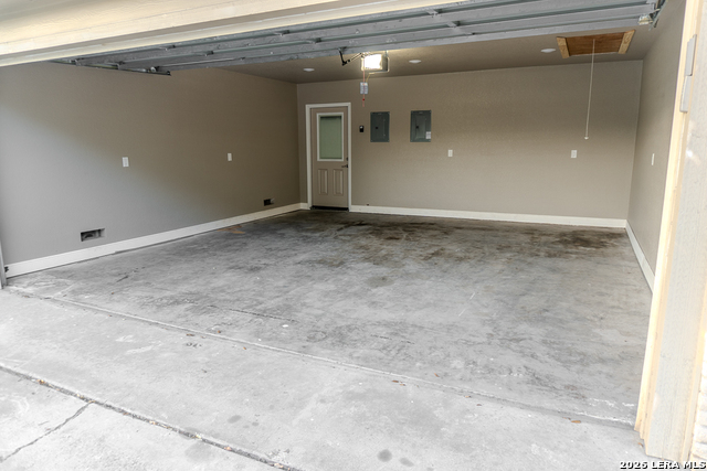 Image 15 of 31 For 4719 Old Coach