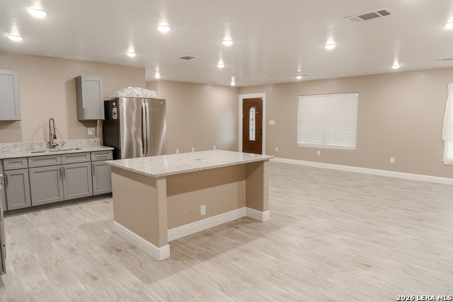 Image 17 of 31 For 4719 Old Coach