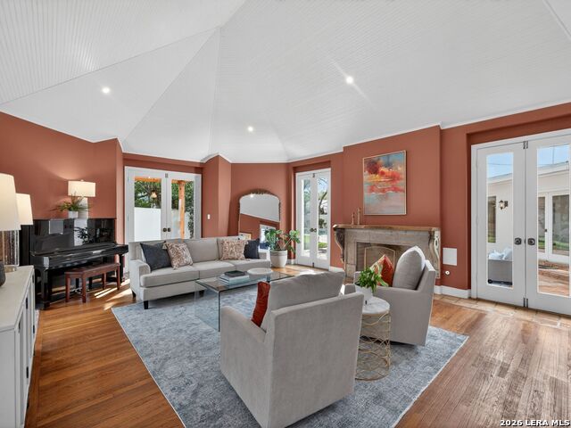 Image 11 of 52 For 7887 New Braunfels Ave N