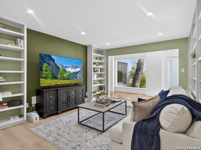 Image 21 of 52 For 7887 New Braunfels Ave N