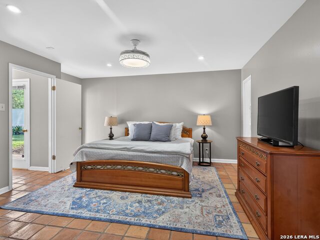 Image 40 of 52 For 7887 New Braunfels Ave N