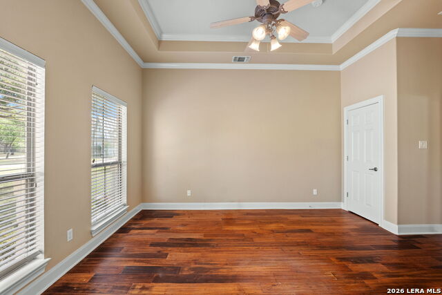 Image 22 of 37 For 30017 Fairway Vista