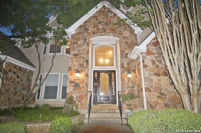 Image 2 of 54 For 17323 Fountain Bluff Dr