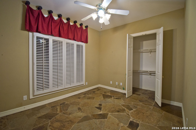 Image 23 of 54 For 17323 Fountain Bluff Dr