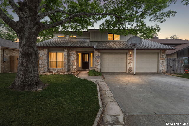 Image 2 of 36 For 4330 Hollow Hill