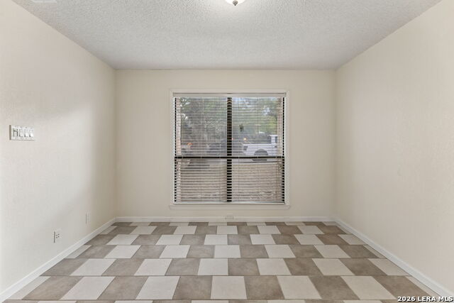 Image 6 of 36 For 4330 Hollow Hill