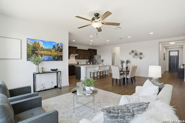 Image 11 of 37 For 7703 Tobbyton