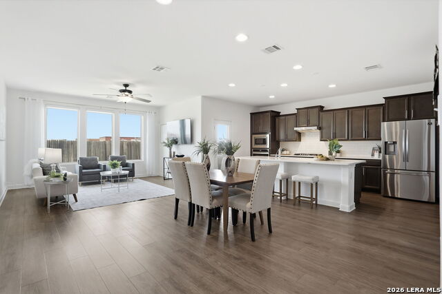 Image 15 of 37 For 7703 Tobbyton