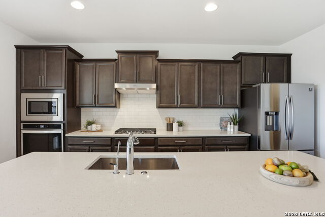 Image 18 of 37 For 7703 Tobbyton