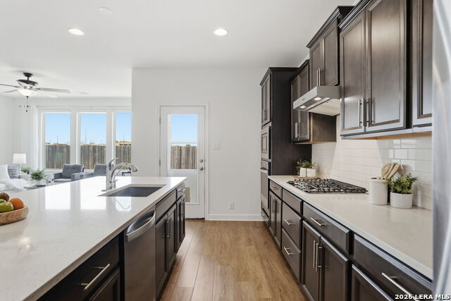 Image 22 of 37 For 7703 Tobbyton