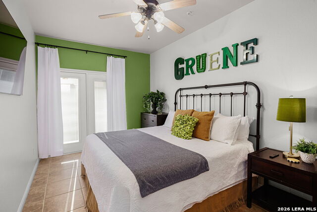 Image 20 of 32 For 1247 Gruene Rd  302