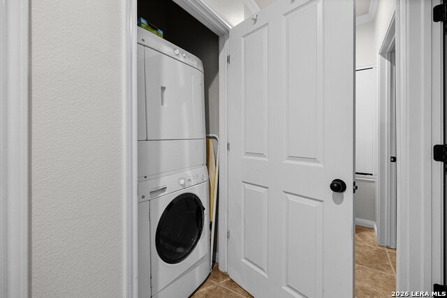 Image 28 of 32 For 1247 Gruene Rd  302