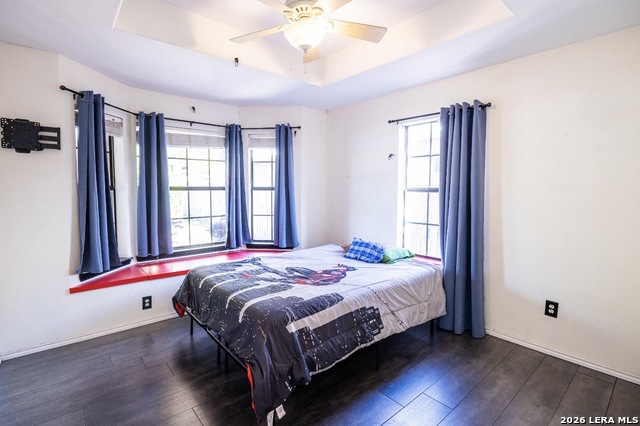 Image 20 of 25 For 306 Yorktown