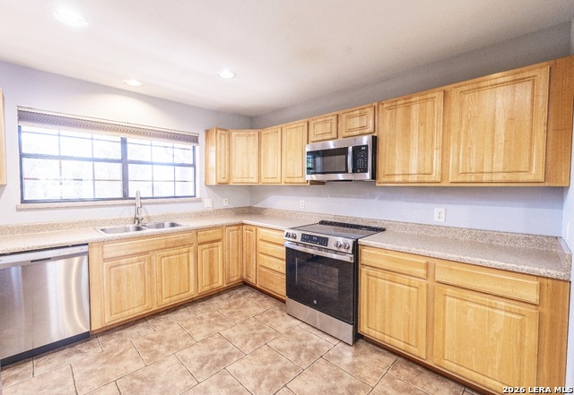 Image 3 of 25 For 306 Yorktown