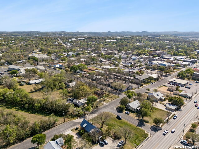 Image 4 of 50 For 114 Turner  