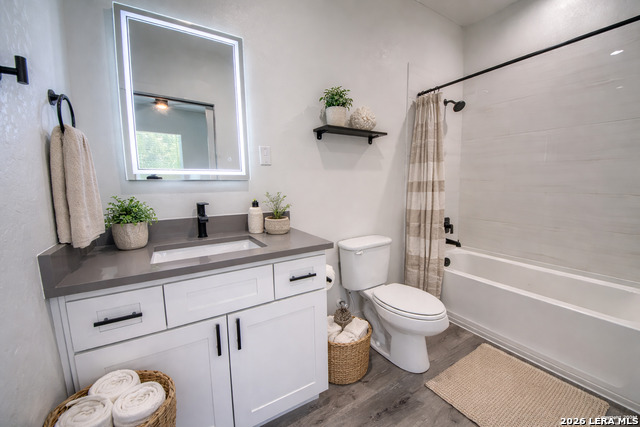 Image 6 of 19 For 2066 Dry Creek