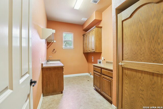 Image 24 of 62 For 315 Santa Domingo